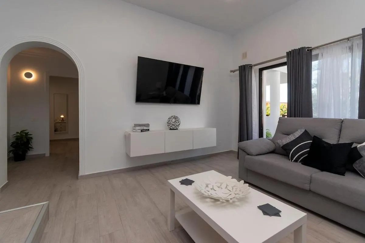 Cristian Sur Luxury 2 Bedroom Apartment Los Cristianos  Spanien